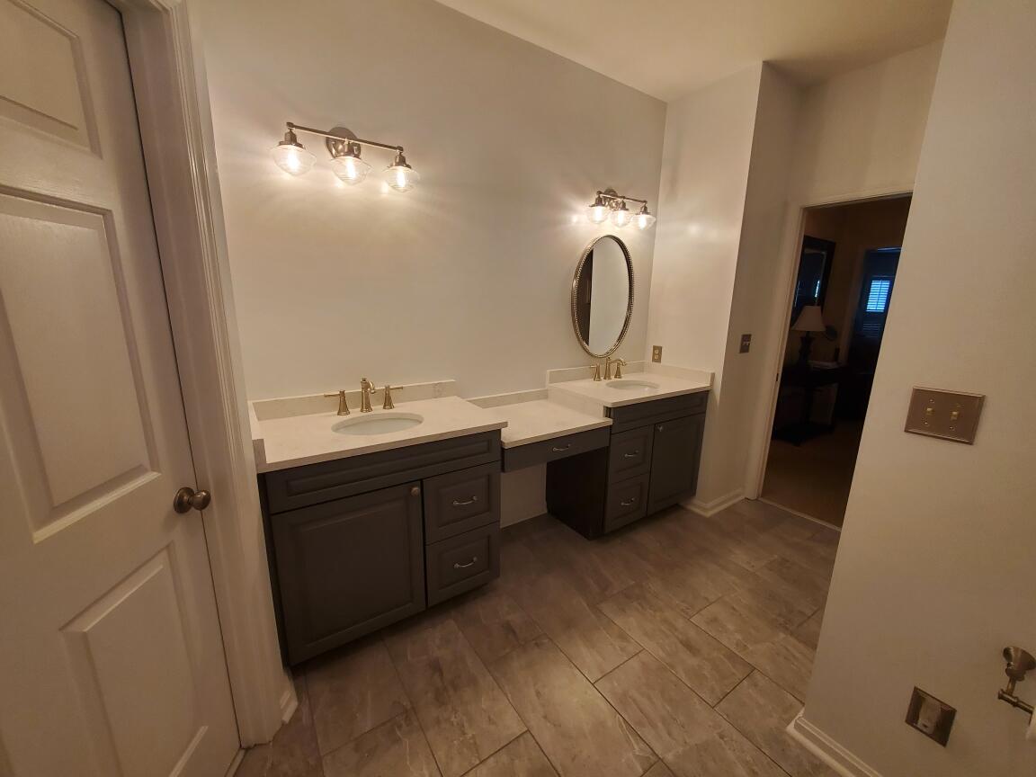 Bradie's Custom Construction project 239